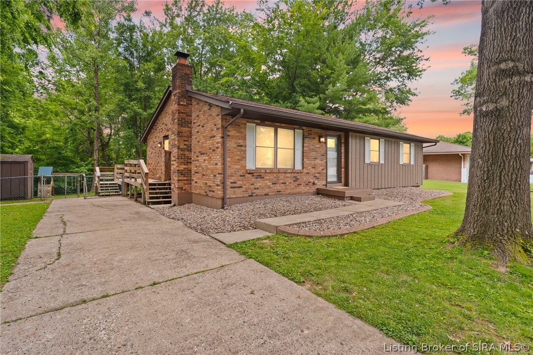 Property Photo:  4517 Fallow Drive  IN 47130 