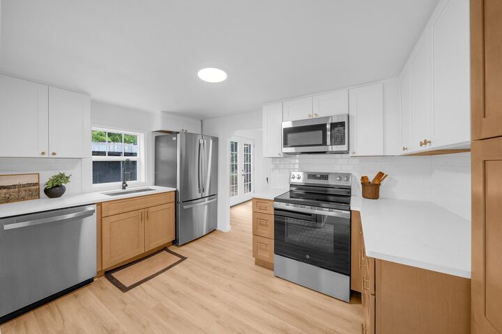Property Photo:  1922 E Columbia Ave  WA 99208 