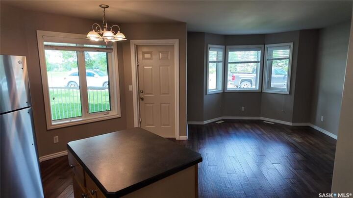 Property Photo:  3241 Woodhams Drive E  SK S4V 3A2 