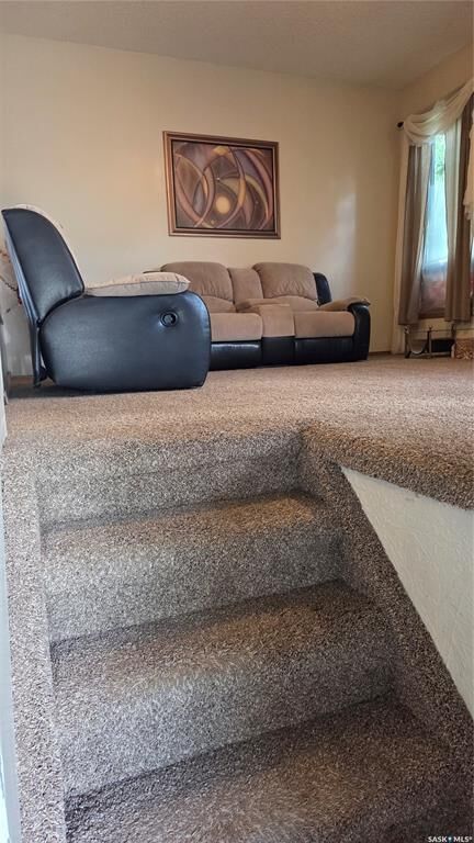 Property Photo:  1195 13th Avenue SW  SK S6H 6L6 