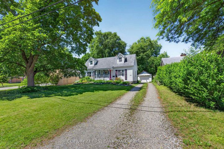 Property Photo: 297 Stephen Street ON N6K 2M9