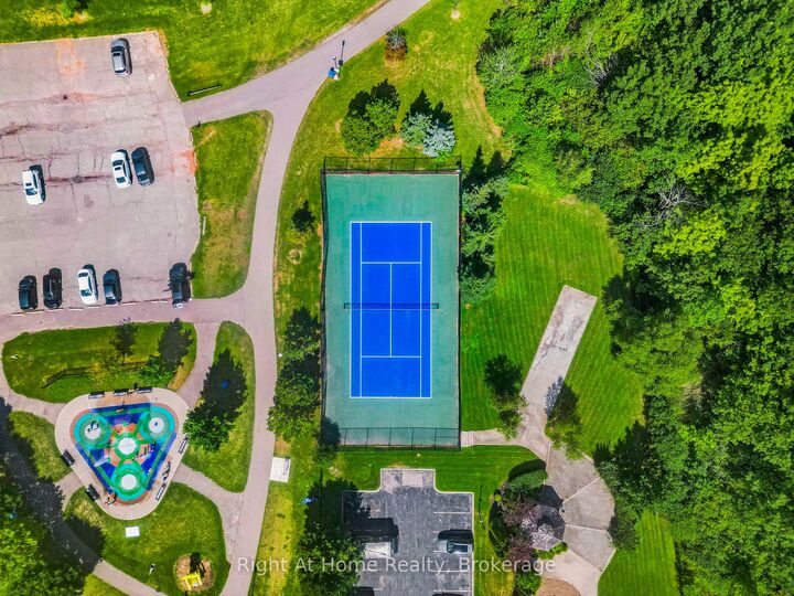 Property Photo:  2545 Erin Centre Boulevard 1611  ON L5M 6Z9 