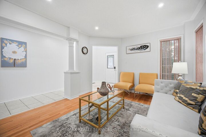 Property Photo: 106 Williamson Drive ON L7A 3R7