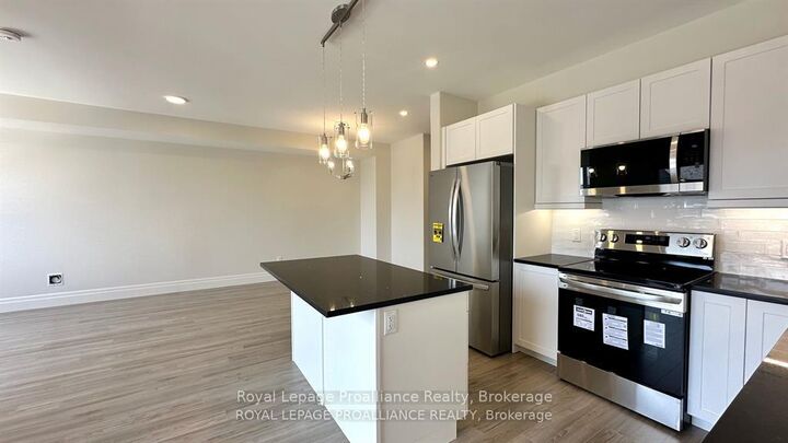 Property Photo:  39 Markland Avenue  ON K0K 2T0 