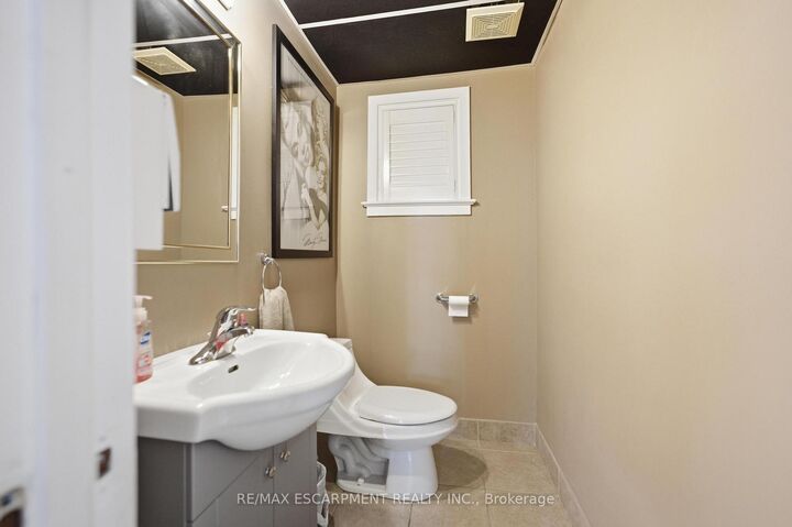 Property Photo:  1260 Highway 8 N/A  ON L8E 5Y3 