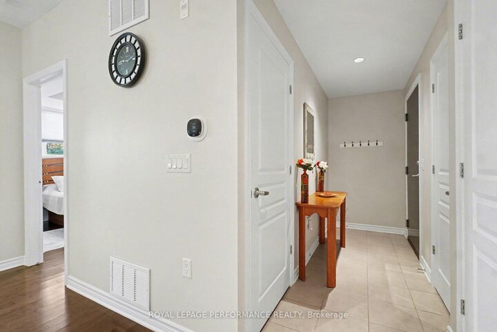 Property Photo: 655 Beauparc Private 101 ON K1J 0B6