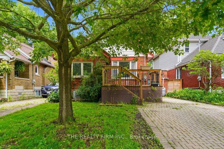 Property Photo:  97 Springbank Drive  ON N6J 1E5 