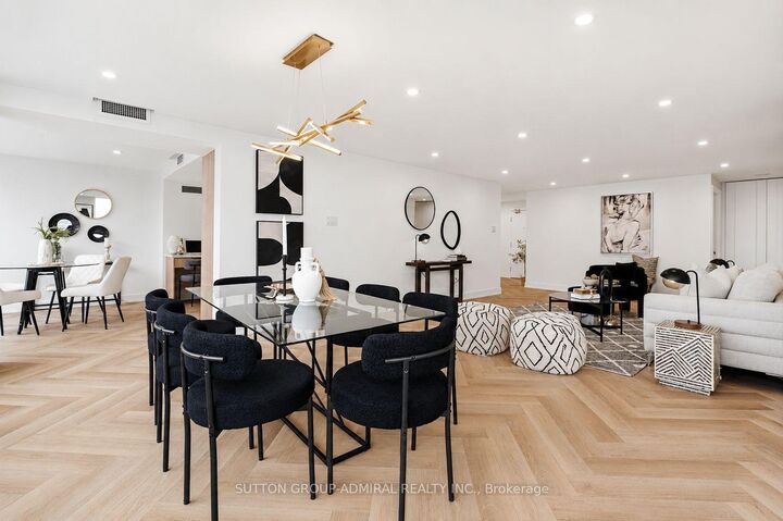 Property Photo:  1 Clark Avenue W 1411  ON L4J 7Y6 