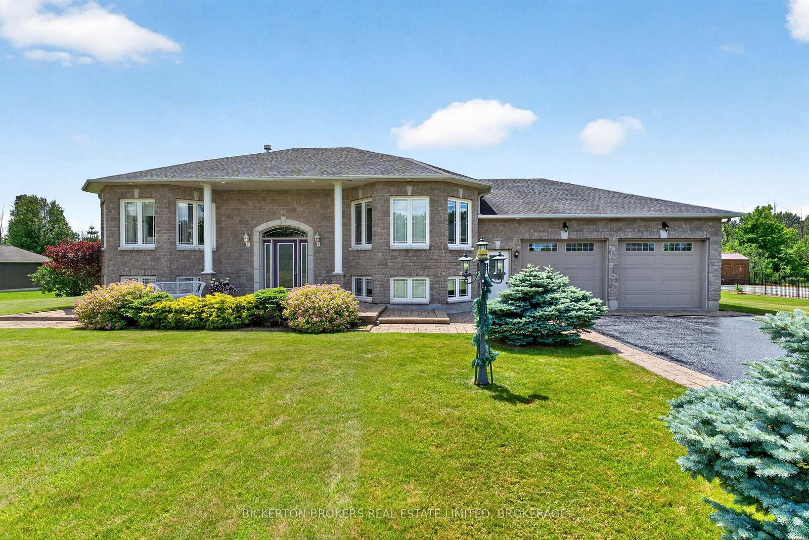 Property Photo: 14 Apple Blossom Drive ON K6V 5T1