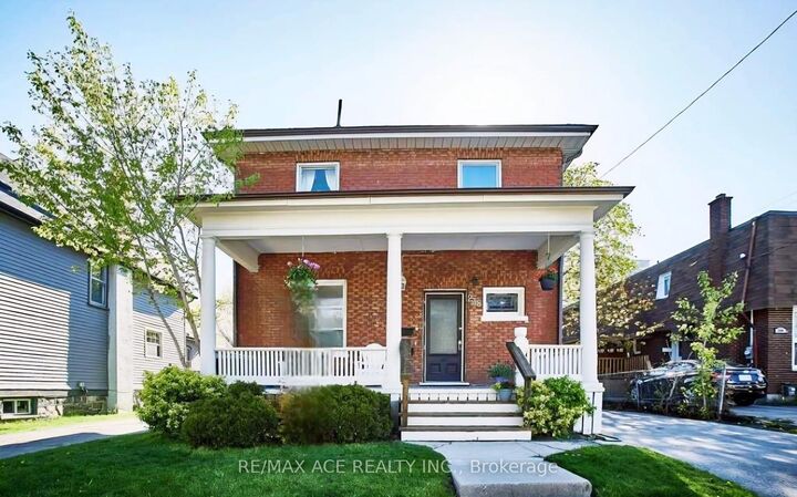 238 Mary Street N — photo 1
