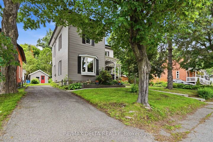 Property Photo: 28 Jay Street ON K0B 1R0
