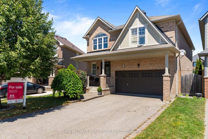 899 Pickersgill Crescent — photo 1