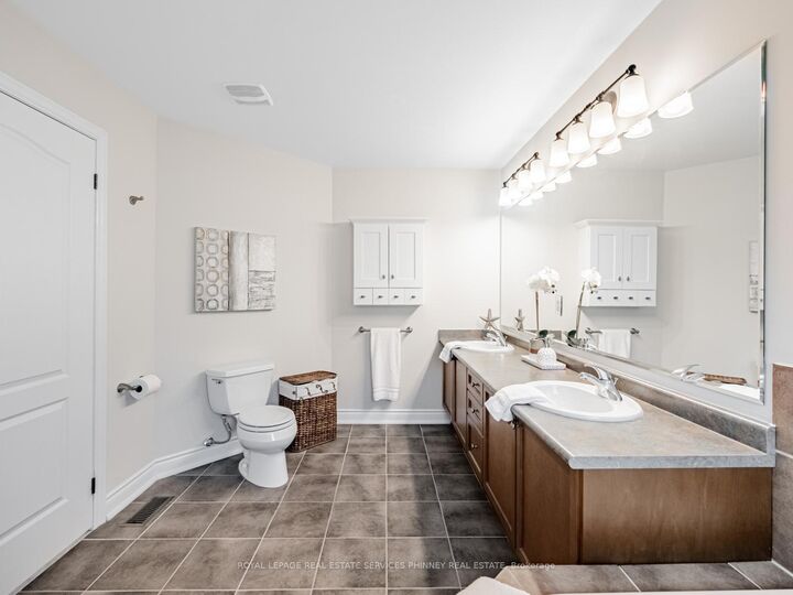 Property Photo: 130 Innville Crescent ON L6L 0B8