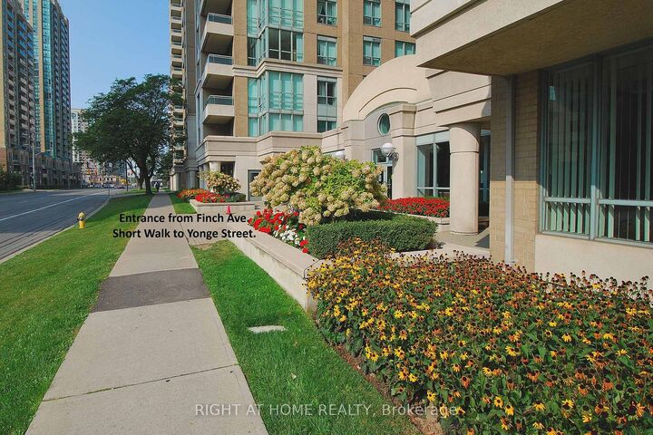 Property Photo: 39 Pemberton Avenue 1009 ON M2M 4L6