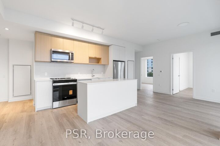 Property Photo:  4365 Bloor Street W 509  ON M9C 1R3 