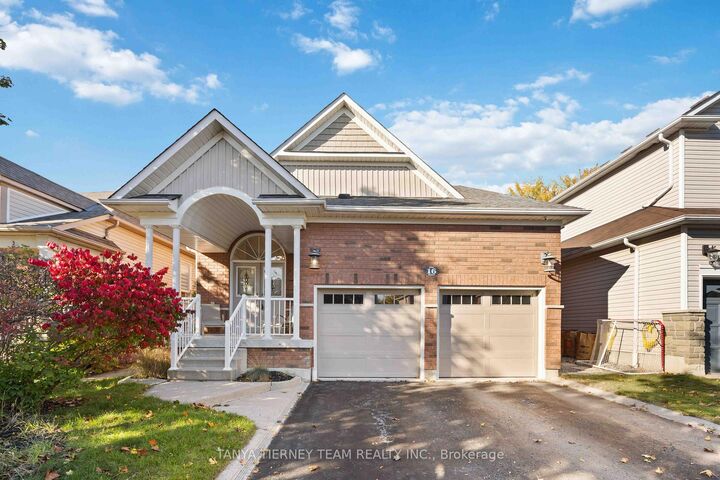 16 Cody Avenue — photo 1