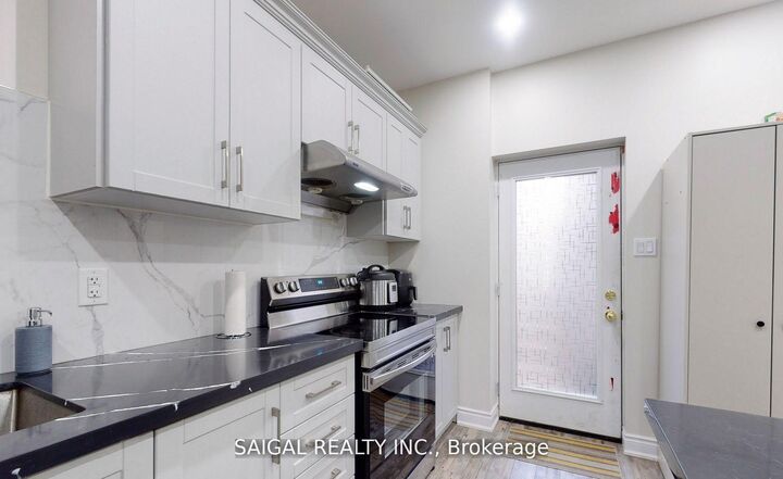 Property Photo:  106 Portch Gate Basement  ON L9T 6Z8 