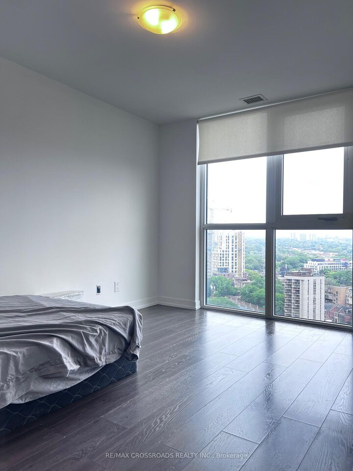 Property Photo:  219 Dundas Street E Ph111  ON M5A 0V1 