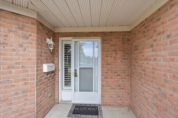 Property Photo:  22 Ilderbrook Circle  ON N0M 2A0 