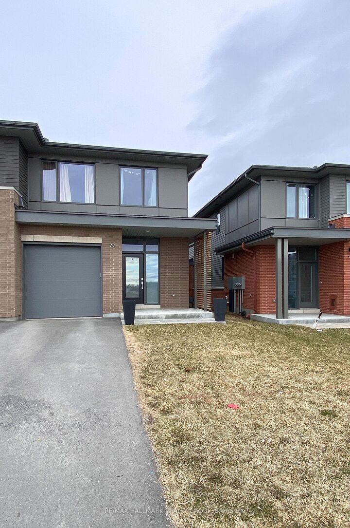 Property Photo:  72 Michael Stoqua Street W  ON K1K 5A2 