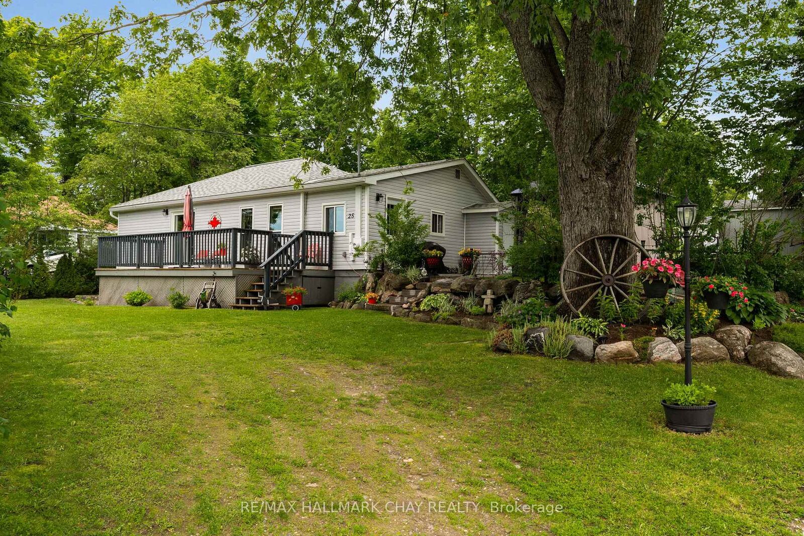 Property Photo:  25 Railway Street  ON P0C 1H0 