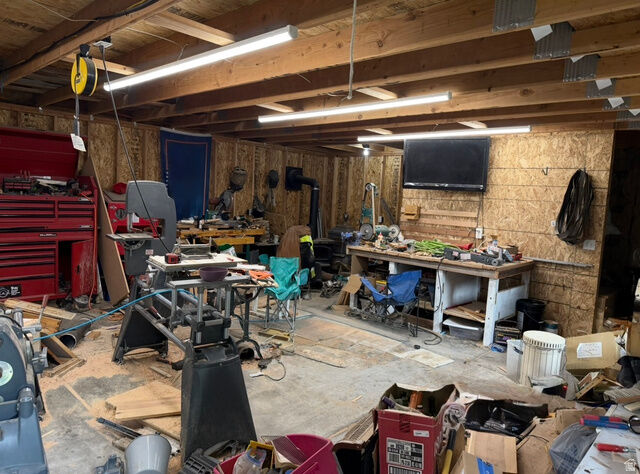 Property Photo:  1225 S Main St  UT 84664 