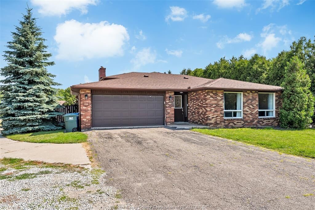 Property Photo:  1114 County Rd 22  ON N0R 1A0 