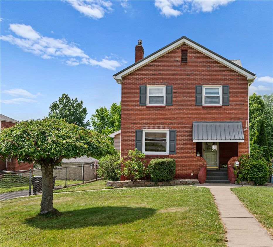 Property Photo:  1206 Dalewood Dr  PA 15135 