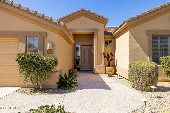 Property Photo: 10614 E Meadowhill Drive AZ 85255