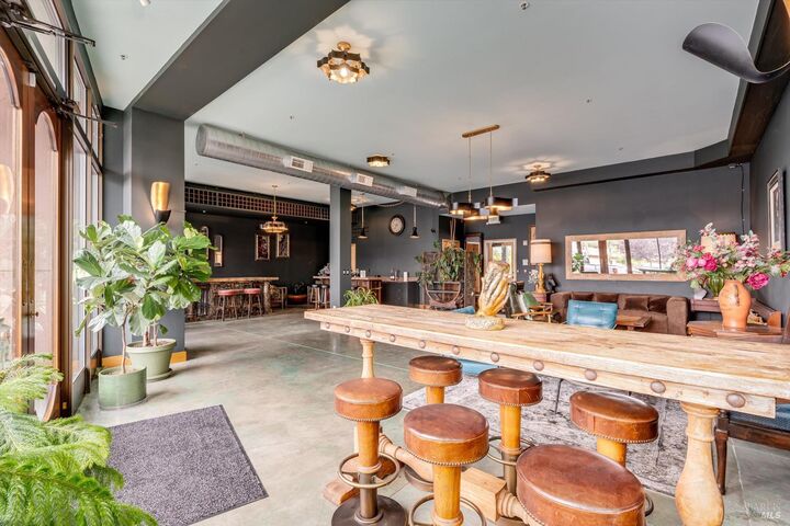 Property Photo:  21015 Geyserville Avenue  CA 95441 
