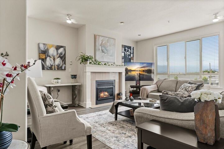 Property Photo:  45770 Spadina Avenue 207  BC V2P 1T6 