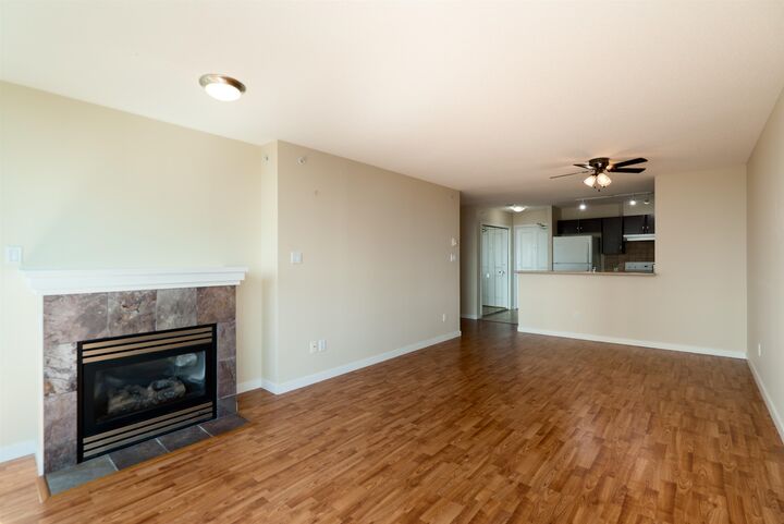 Property Photo: 6659 Southoaks Crescent 1105 BC V5E 4M9