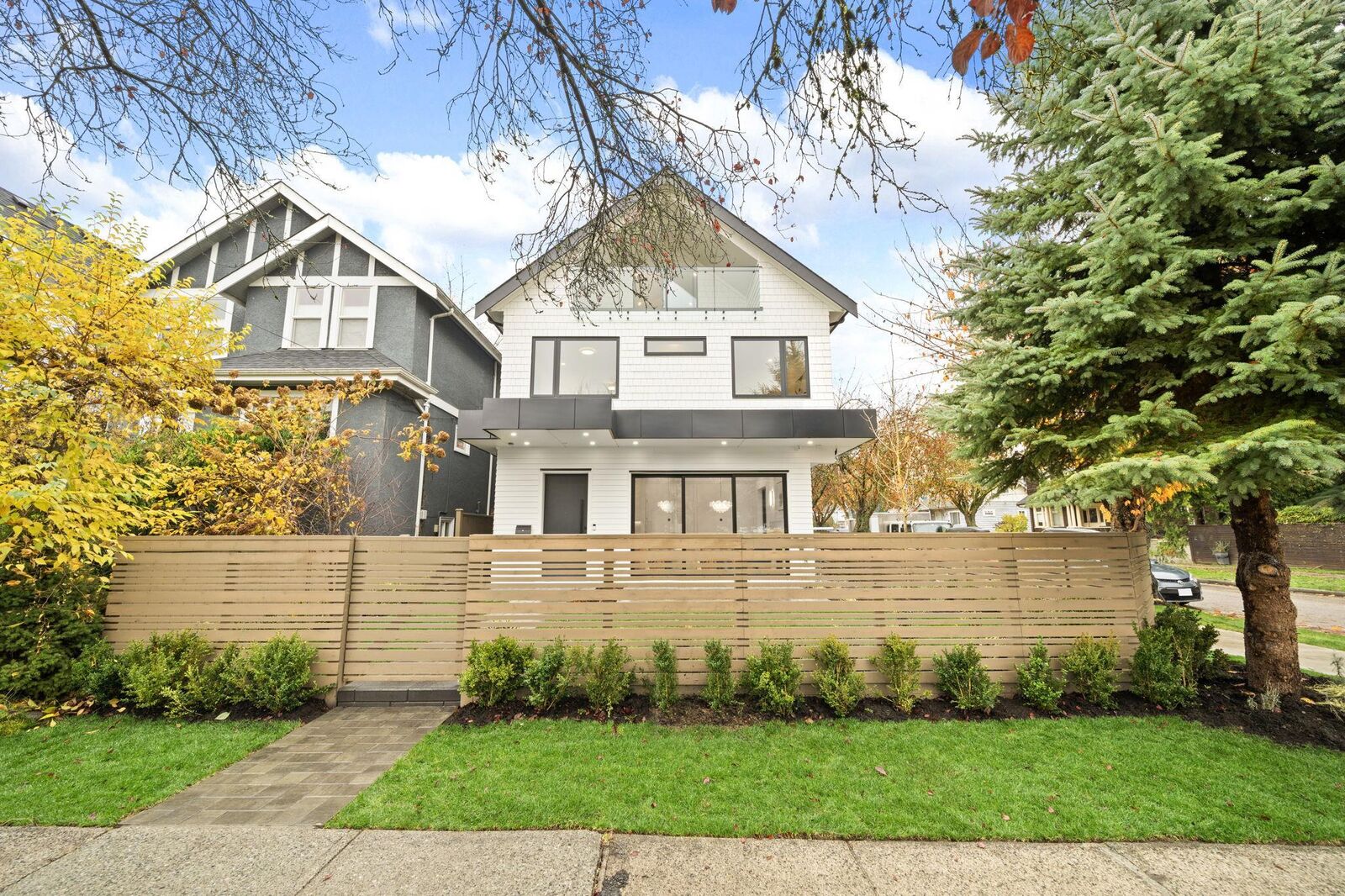 Property Photo: 1095 E 14th Avenue BC V5T 2P1