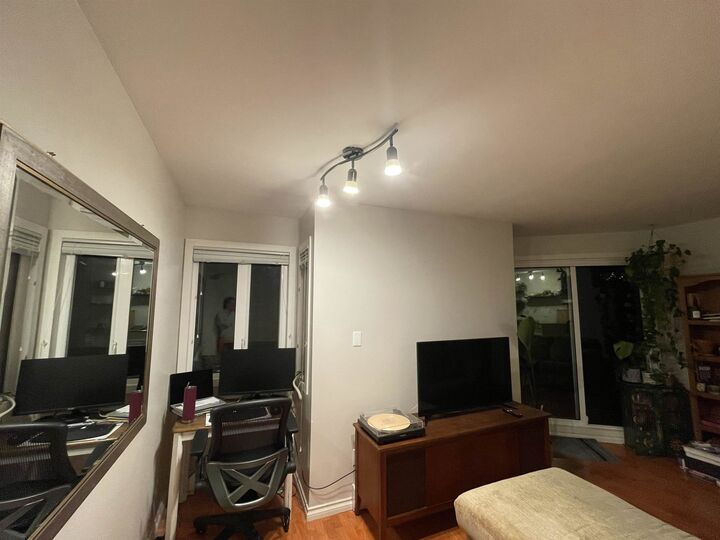 Property Photo:  2365 W 5th Avenue 202  BC V6K 1S6 