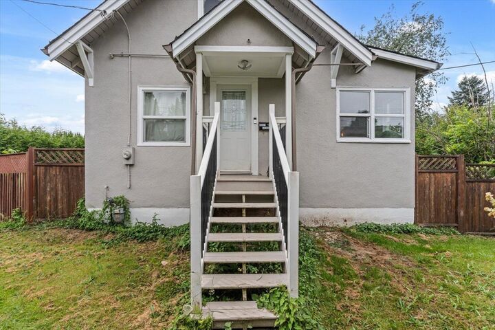 Property Photo: 46028 King Avenue BC V2P 3B4