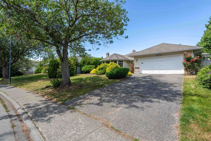 Property Photo:  14151 16A Avenue  BC V4A 6K7 