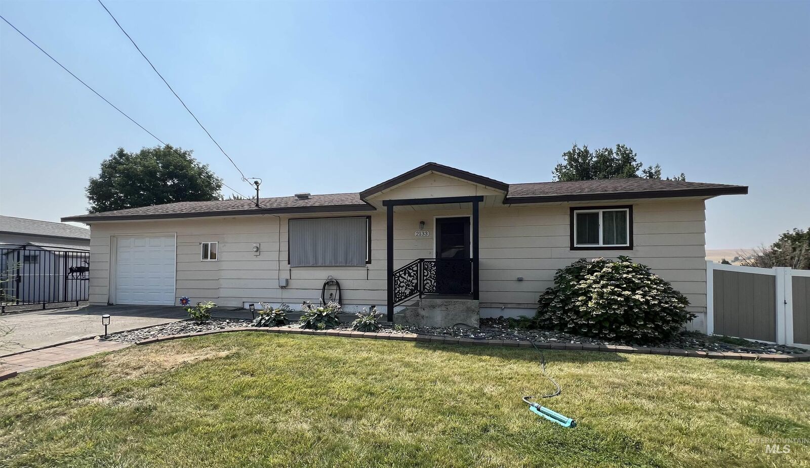 Property Photo: 2133 10th Ave. WA 99403