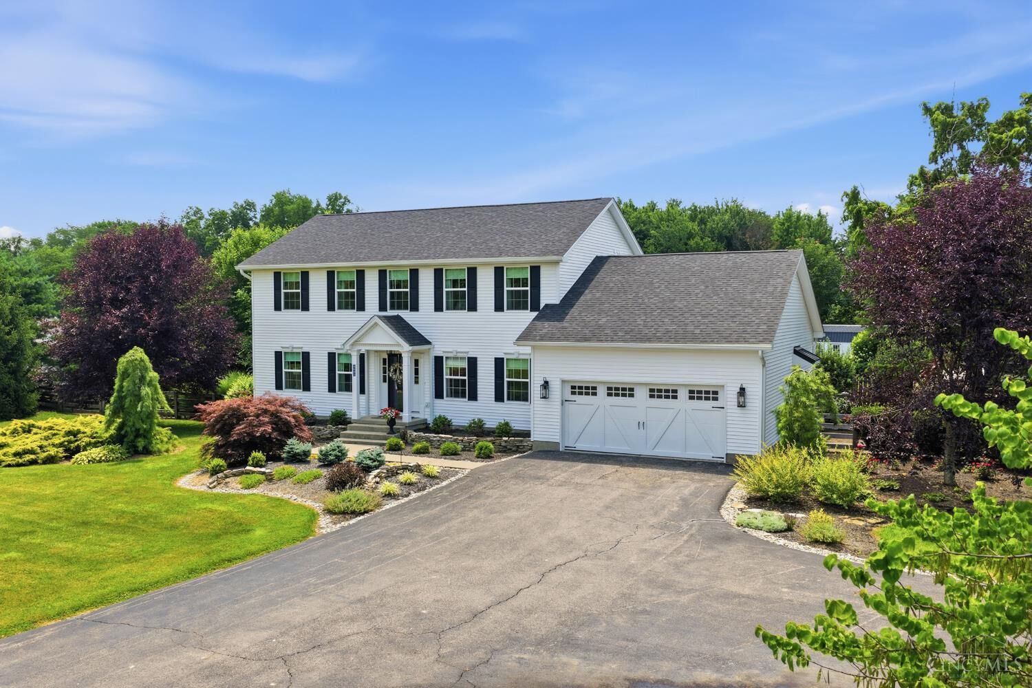 Property Photo: 4401 Thornview Drive OH 45152