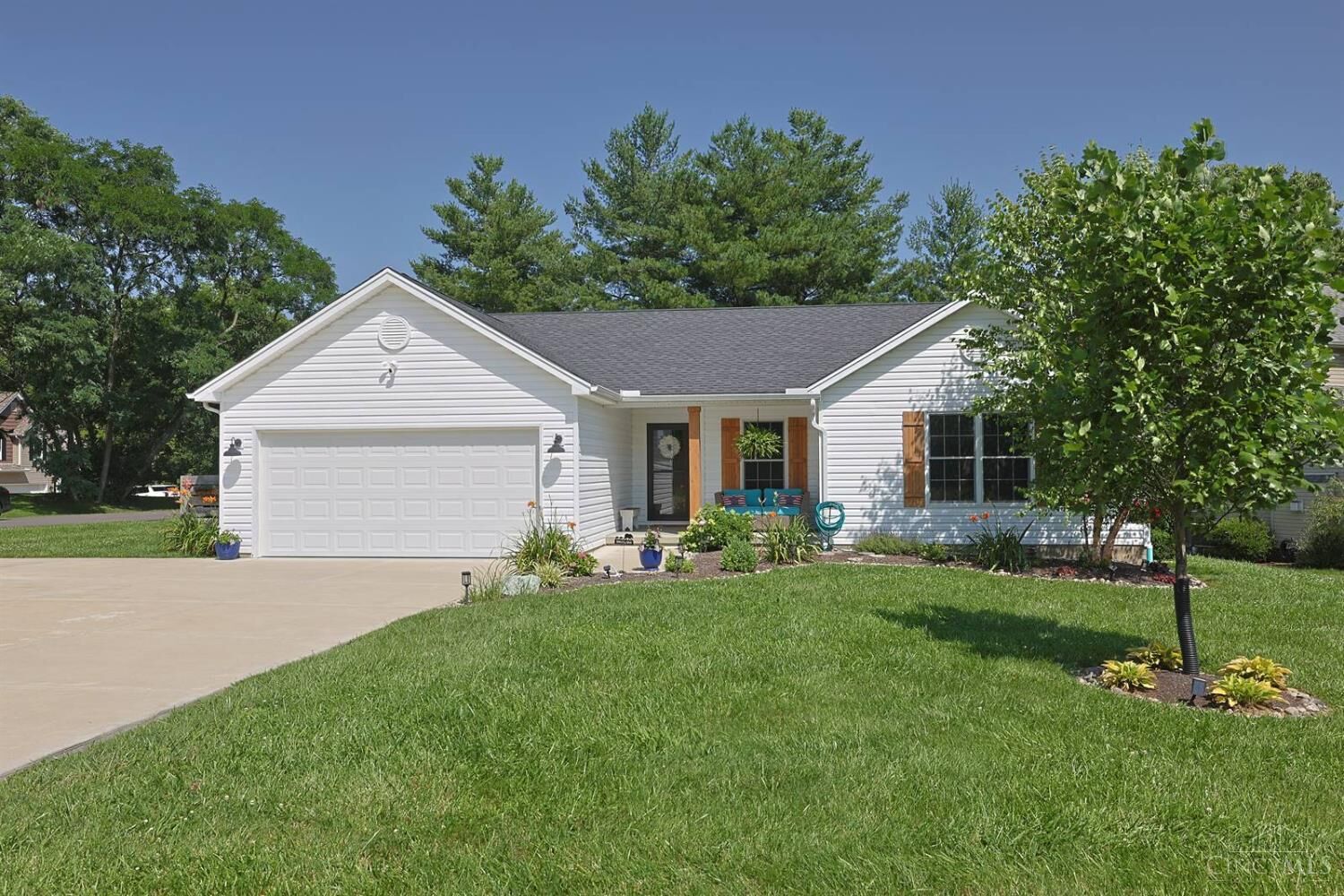 Property Photo:  20588 Lakeview Drive  IN 47025 