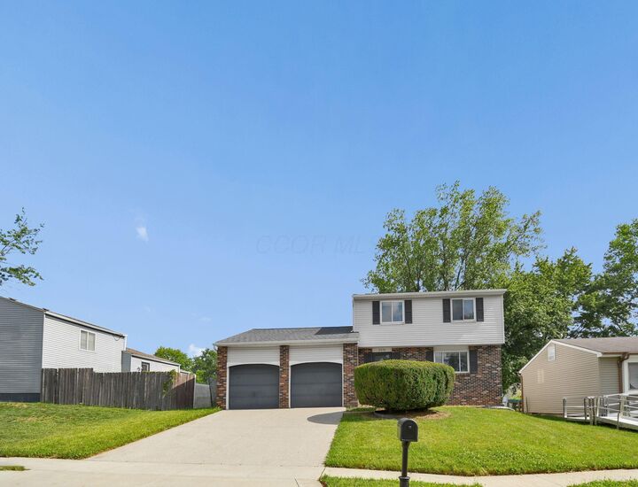 Property Photo: 2570 Niantic Drive OH 43224