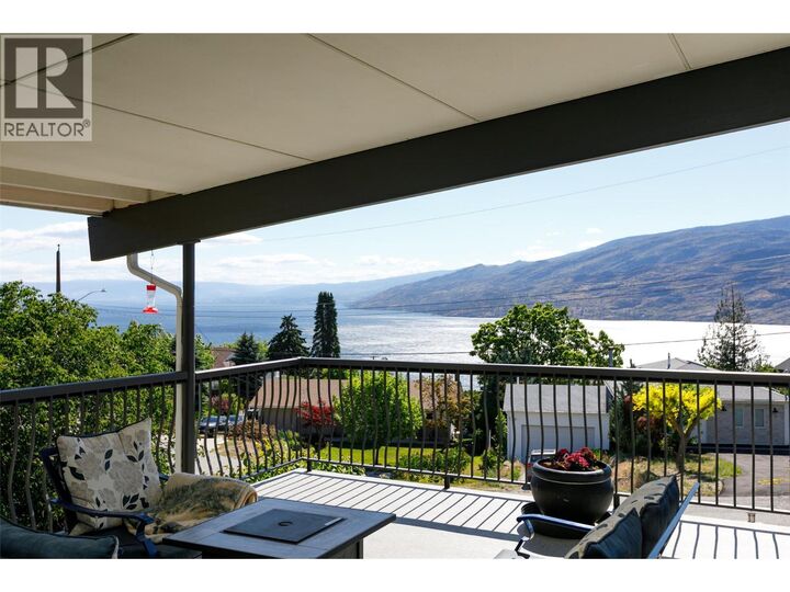 Property Photo: 6076 Beatrice Road BC V0H 1X0
