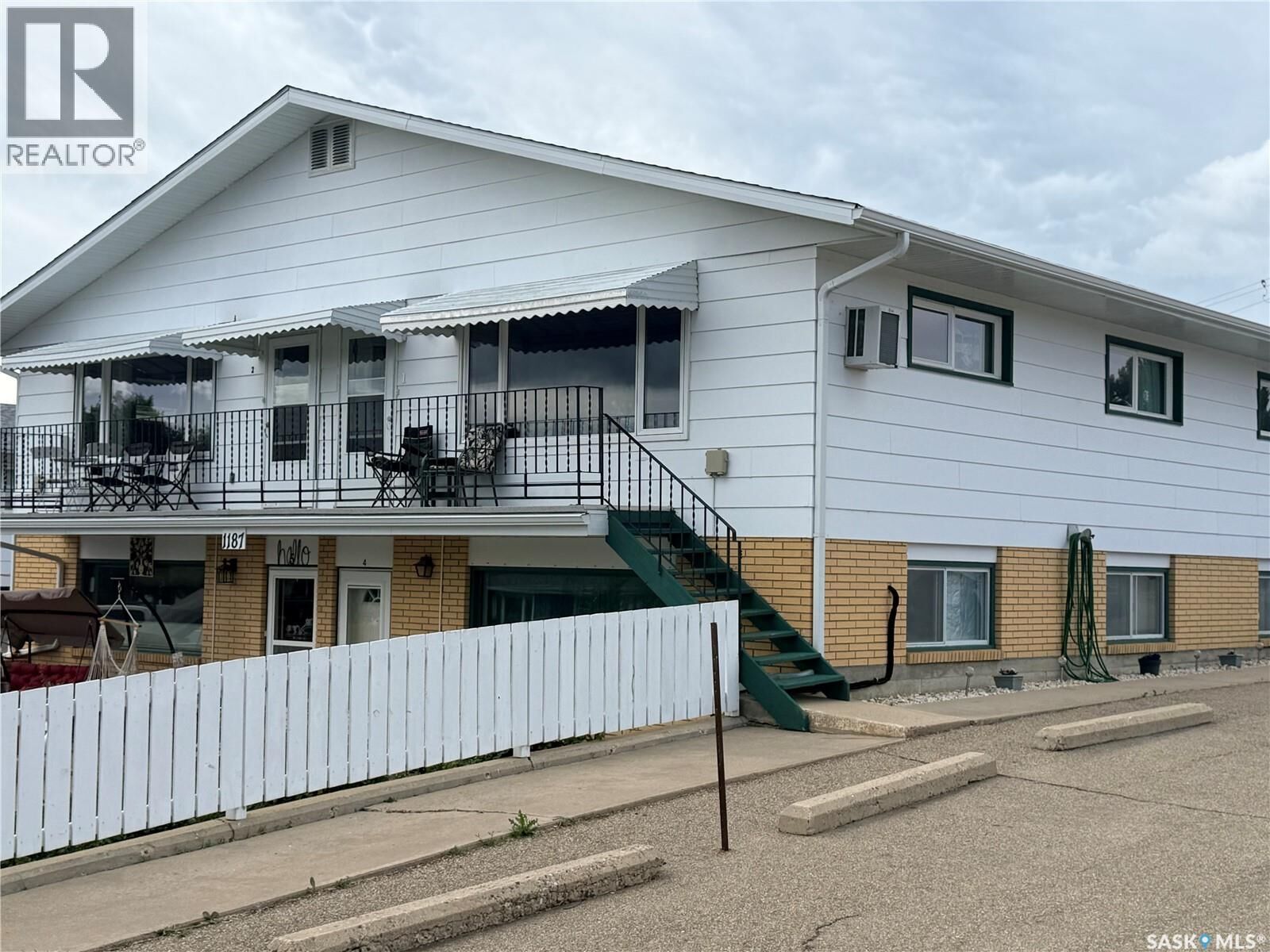 Property Photo:  1 1187 Ashley Drive  SK S9H 1N4 