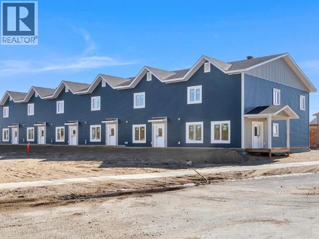 Property Photo:  13-275 Olive May Way  YT Y1A 0W4 