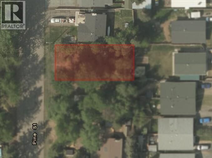 Property Photo:  2746 Pine Street  BC V2L 2G5 