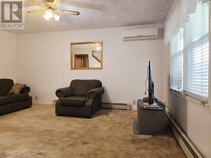Property Photo: 95 Poplar Street NS B0K 1H0