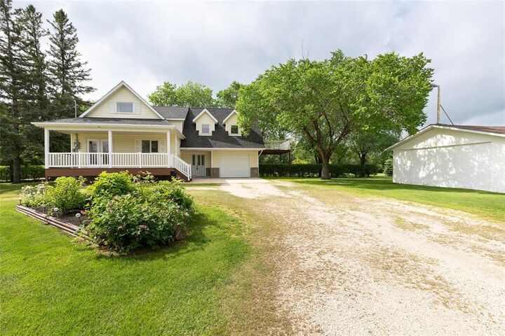 Property Photo: 424 Rockwood Street MB R5G 1Z9