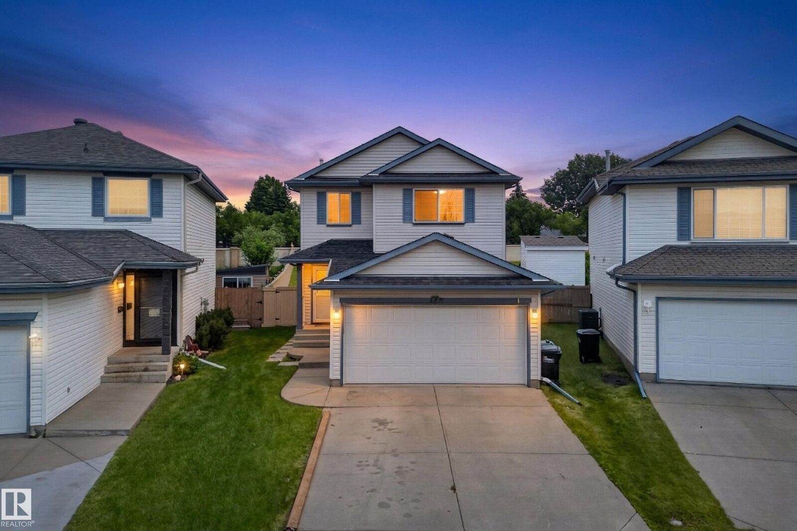 Property Photo:  152 Brighton Bay  AB T8H 2C2 