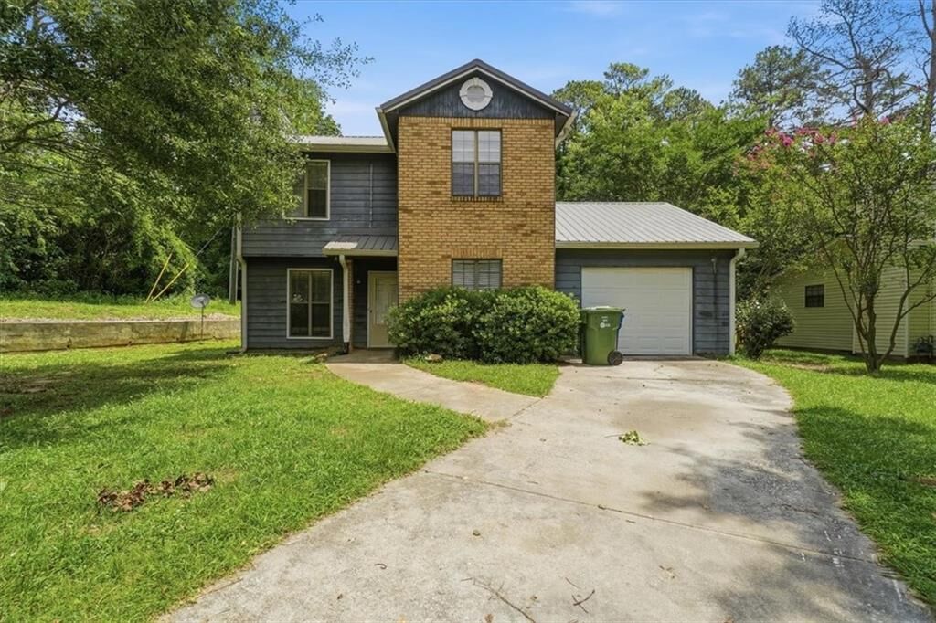 Property Photo:  194 Brownlee Road SW  GA 30331 