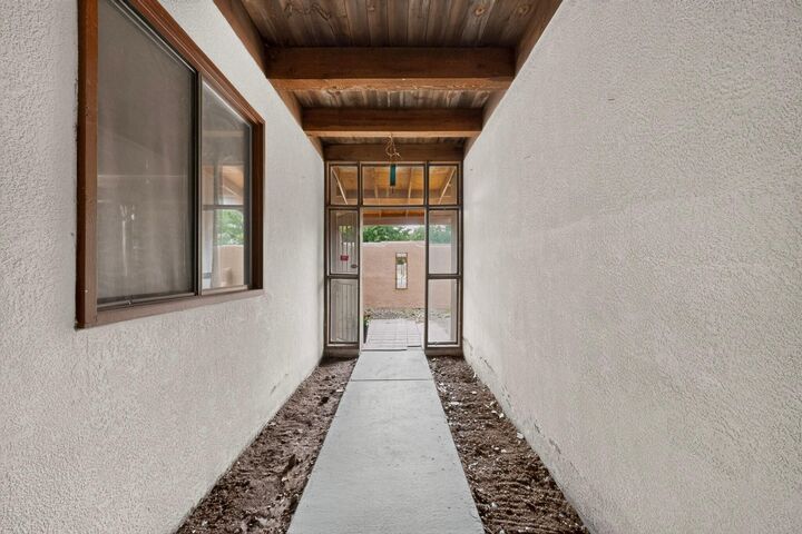 Property Photo:  3300 La Mancha Drive NW  NM 87104 