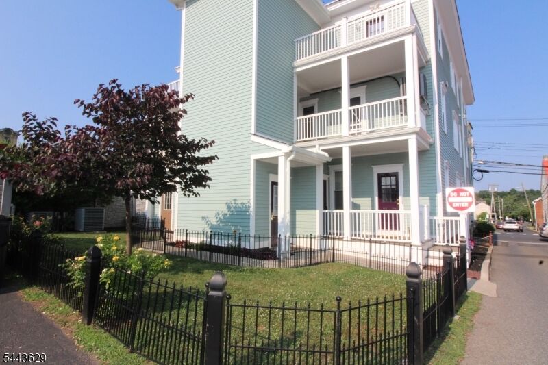 Property Photo:  16 Main St 2N  NJ 08822 